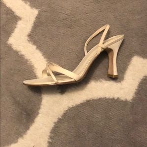 Vero Cuoio Shoes - Nude/Cream Vero Cuoio Heels Size 8 Vero Cuoio Shoes - Nude/Cream Vero Cuoio Heels Size 8